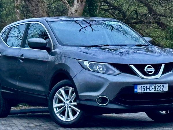 Nissan Qashqai Hatchback, Diesel, 2015, Grey