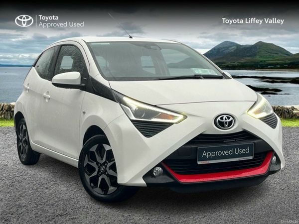 Toyota Aygo Hatchback, Petrol, 2021, White