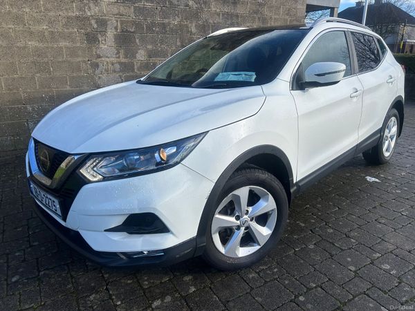 Nissan Qashqai MPV, Petrol, 2018, White