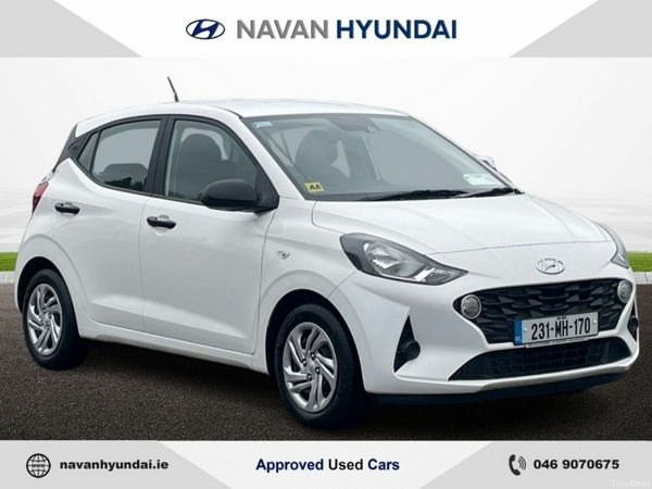 Hyundai i10 Hatchback, Petrol, 2023, White