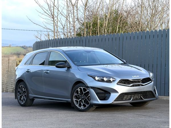Kia Ceed Hatchback, Petrol, 2024, Grey