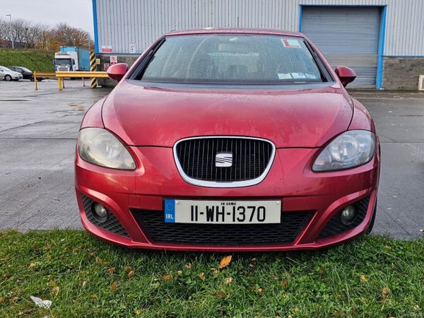 SEAT Leon Hatchback, Diesel, 2011, Red