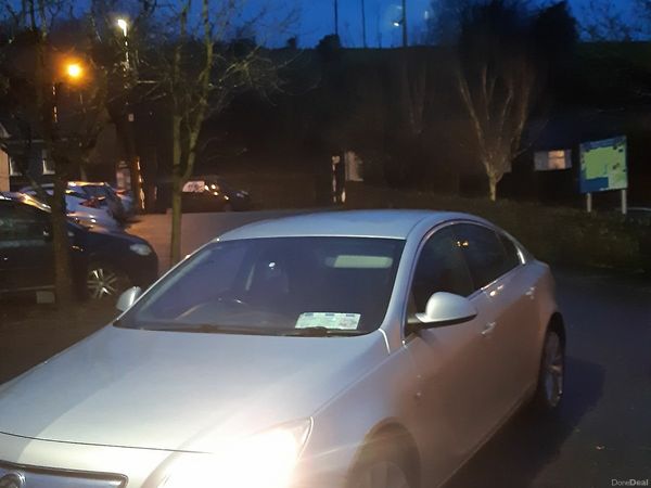 Vauxhall Insignia Hatchback, Diesel, 2012, Silver