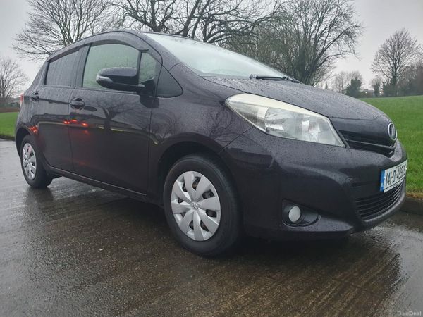 Toyota Vitz Hatchback, Petrol, 2014, Purple