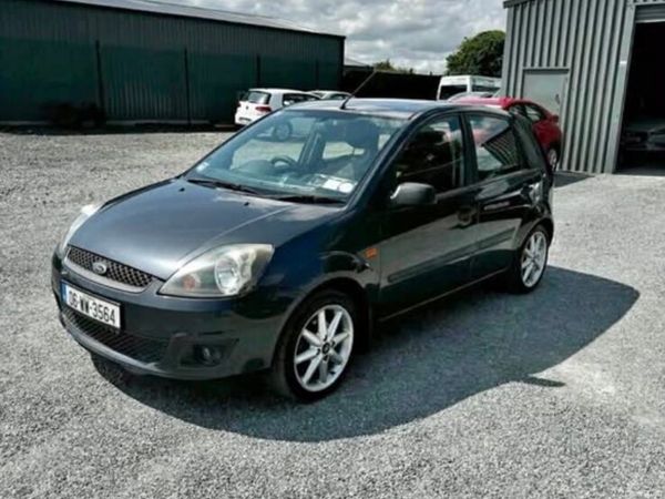 Ford Fiesta Hatchback, Petrol, 2006, Silver