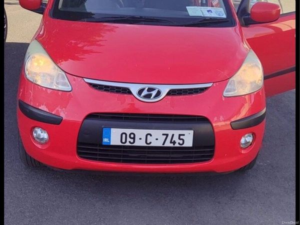 Hyundai i10 Hatchback, Petrol, 2009, Red