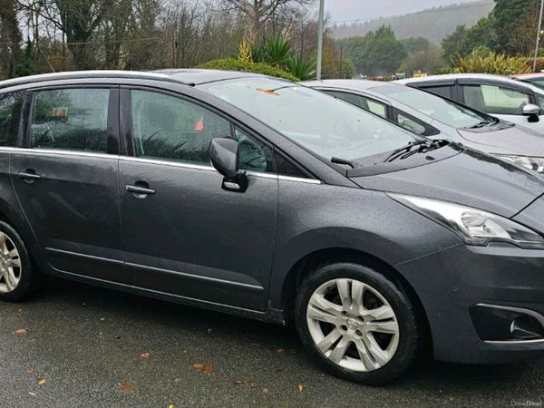 Peugeot 5008 MPV, Diesel, 2017, Grey