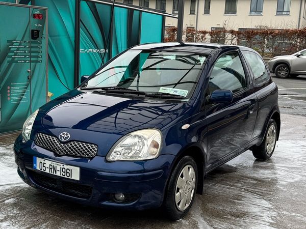 Toyota Yaris Hatchback, Petrol, 2005, Blue