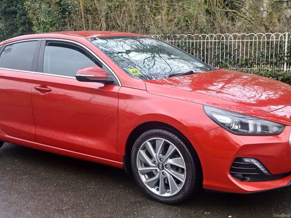 Hyundai i30 Hatchback, Petrol, 2019, Red