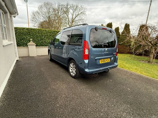 Peugeot Partner MPV, Diesel, 2016, Blue