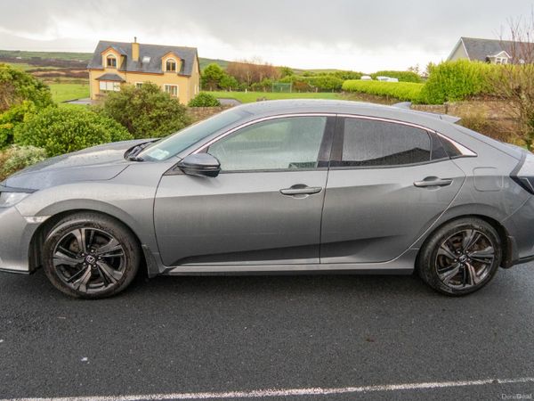 Honda Civic Hatchback, Petrol, 2017, Grey