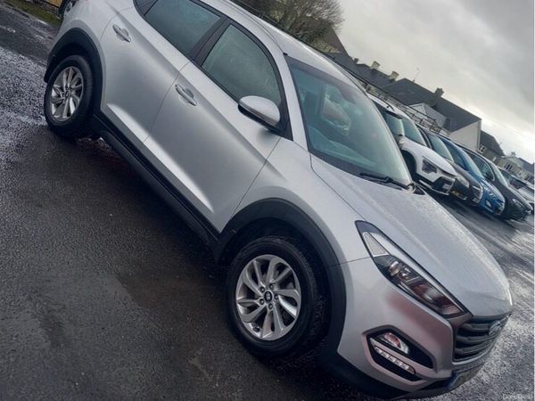 Hyundai Tucson SUV, Diesel, 2016, Silver