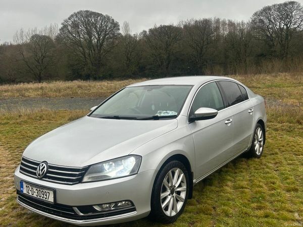 Volkswagen Passat Saloon, Diesel, 2012, Silver