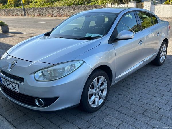 Renault Fluence Saloon, Diesel, 2012, Silver