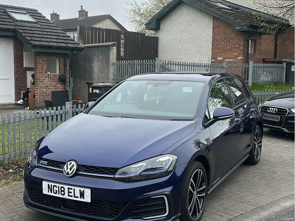 Volkswagen Golf Hatchback, Petrol Hybrid, 2018, Blue