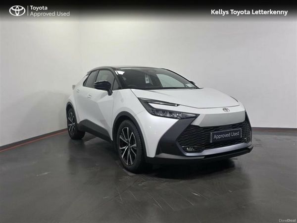 Toyota C-HR SUV, Petrol Hybrid, 2024, White