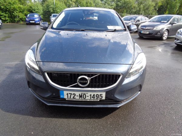Volvo V40 Hatchback, Diesel, 2017, Blue