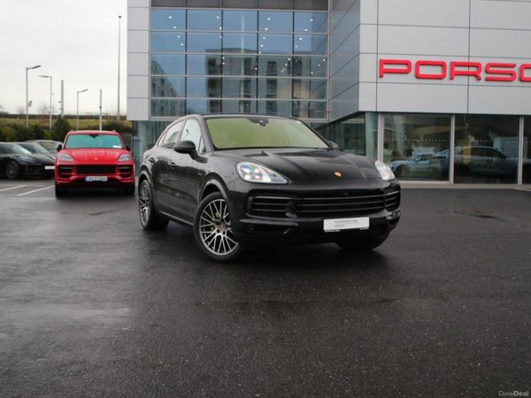 Porsche Cayenne SUV, Petrol Plug-in Hybrid, 2023, Black