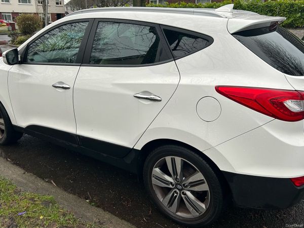 Hyundai ix35 SUV, Diesel, 2015, White