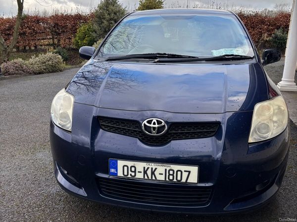 Toyota Auris Hatchback, Petrol, 2009, Blue