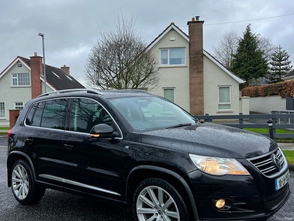 Volkswagen Tiguan SUV, Diesel, 2010, Black