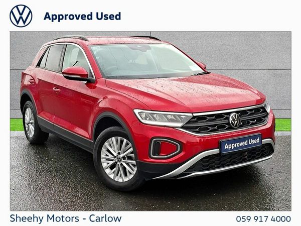 Volkswagen T-Roc SUV, Petrol, 2023, Red