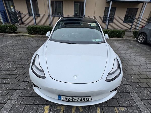 Tesla Model 3 Saloon, Electric, 2019, White