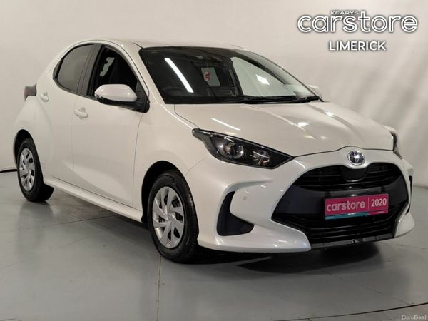 Toyota Yaris Hatchback, Petrol Hybrid, 2020, White
