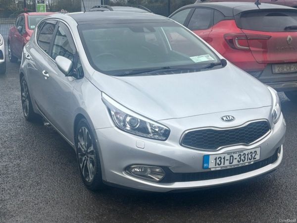 Kia Ceed Hatchback, Diesel, 2013, Silver