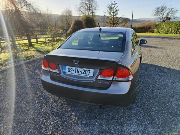 Honda Civic Saloon, Petrol Hybrid, 2009, Silver