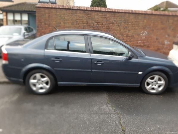 Opel Vectra Saloon, Petrol, 2009, Blue