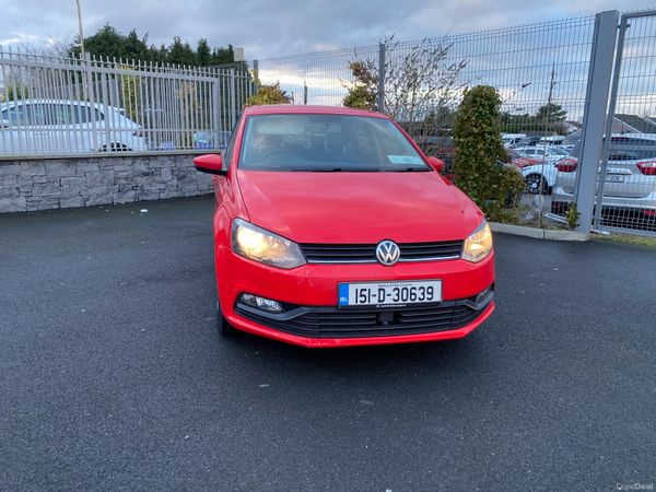 Volkswagen Polo Hatchback, Petrol, 2015, Red