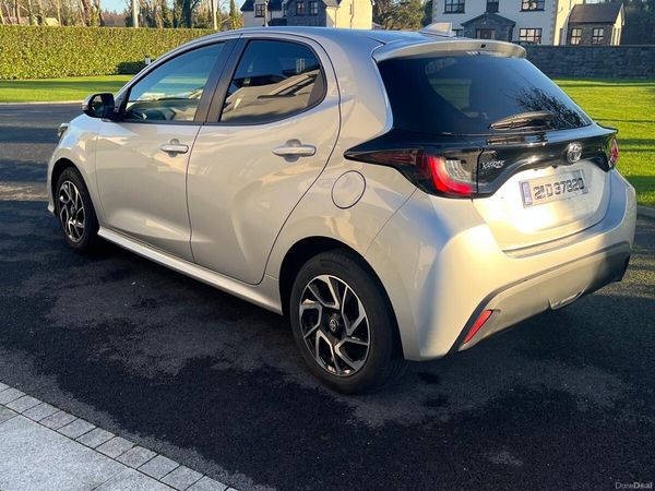 Toyota Yaris Hatchback, Petrol, 2021, Silver