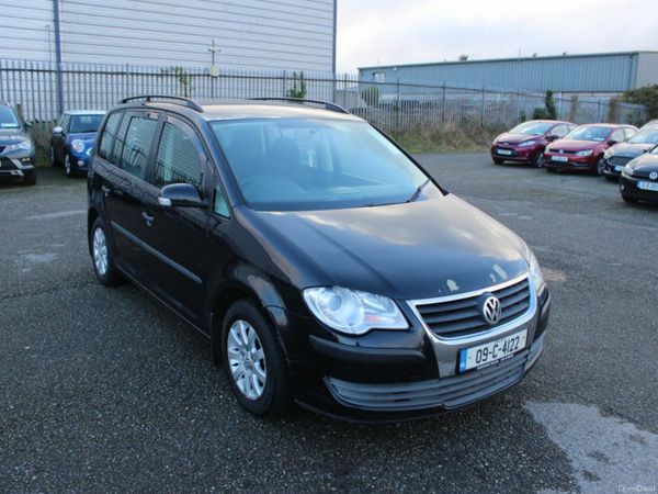 Volkswagen Touran MPV, Diesel, 2009, Black