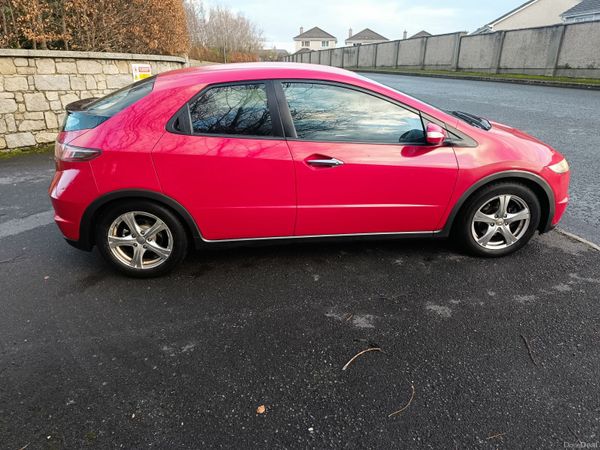Honda Civic Hatchback, Petrol, 2011, Red