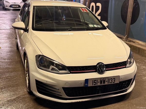 Volkswagen Golf Estate, Diesel, 2015, White