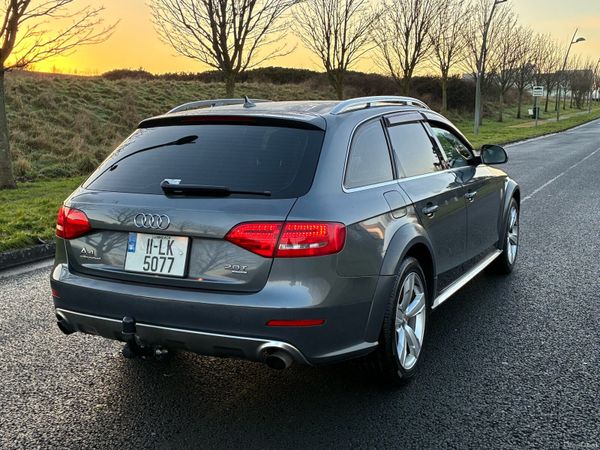 Audi A4 Estate, Petrol, 2011, Grey