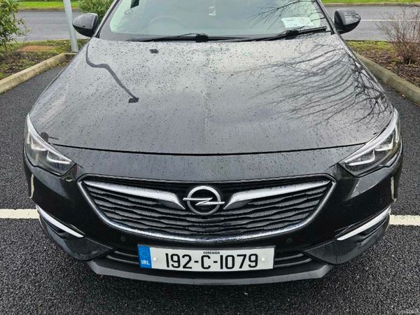 Opel Insignia Hatchback, Diesel, 2019, Black