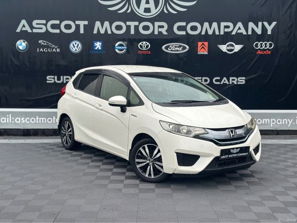 Honda Fit Hatchback, Petrol Hybrid, 2014, White