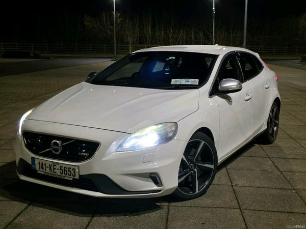 Volvo V40 Hatchback, Petrol, 2014, White