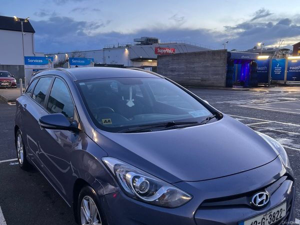 Hyundai i30 Estate/Jeep, Diesel, 2012, Blue