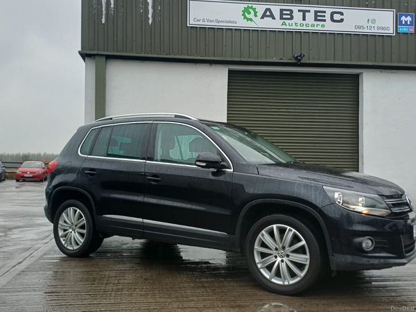 Volkswagen Tiguan SUV, Diesel, 2013, Black