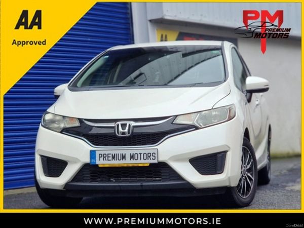 Honda Fit Hatchback, Petrol Hybrid, 2016, White