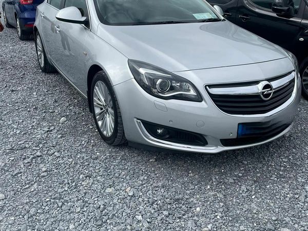Opel Insignia Hatchback, Diesel, 2016, Silver
