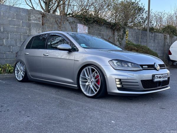 Volkswagen Golf Hatchback, Diesel, 2017, Silver