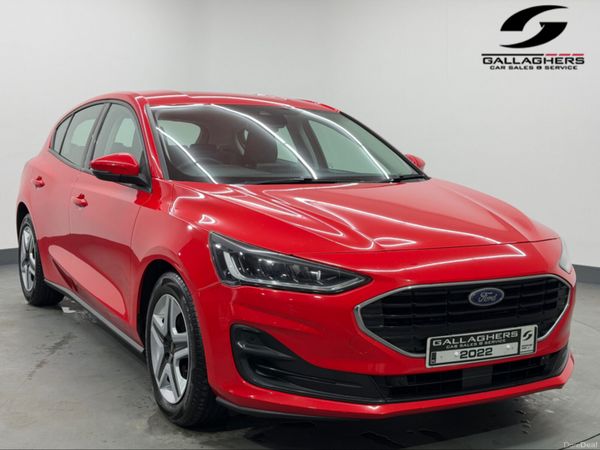 Ford Focus Hatchback, Diesel, 2022, Red