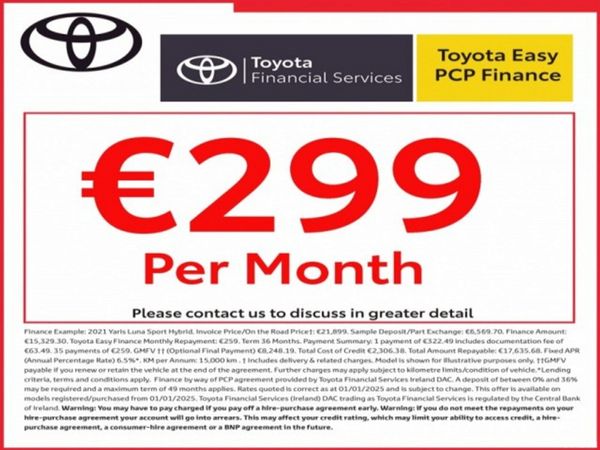 Toyota Yaris Cross SUV, Petrol Hybrid, 2022, Gold