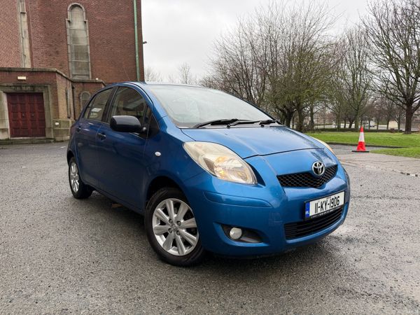 Toyota Yaris Hatchback, Petrol, 2011, Blue