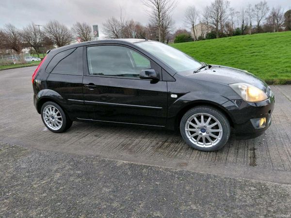 Ford Fiesta Hatchback, Petrol, 2008, Black
