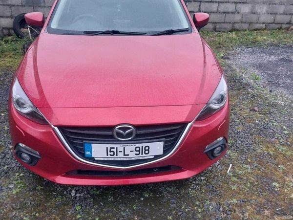 Mazda Mazda3 Saloon, Diesel, 2015, Red